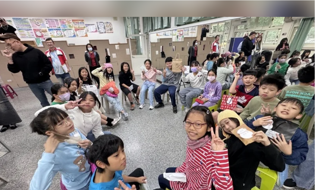 1141224東山雙語party 歡慶聖誕節